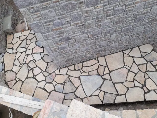 CC İnşaat taş uygulaması 38